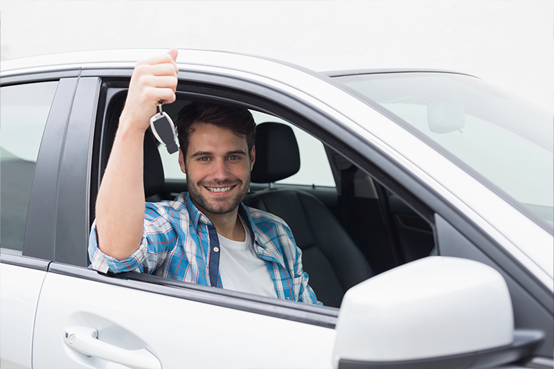driversed_guy_car_keys